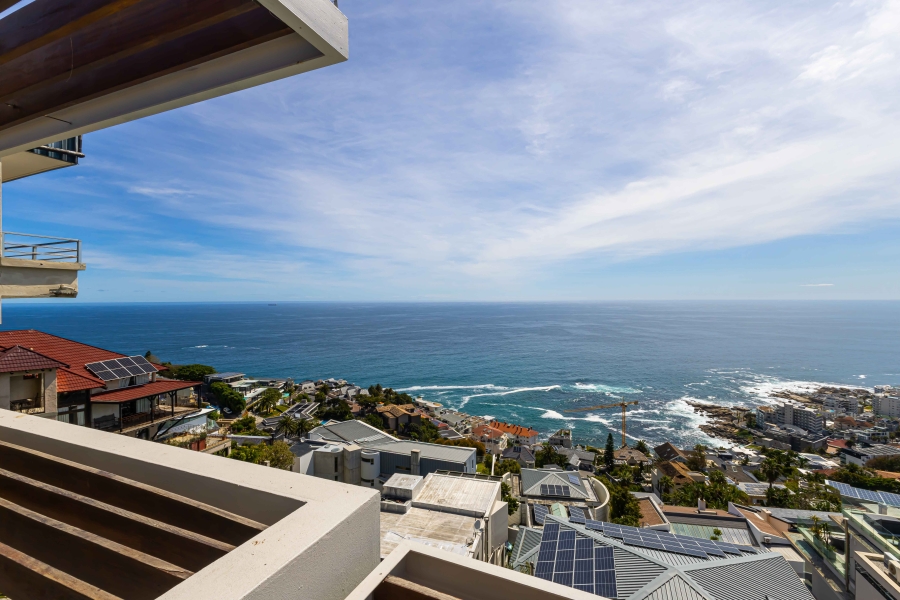 To Let 2 Bedroom Property for Rent in Bantry Bay Western Cape
